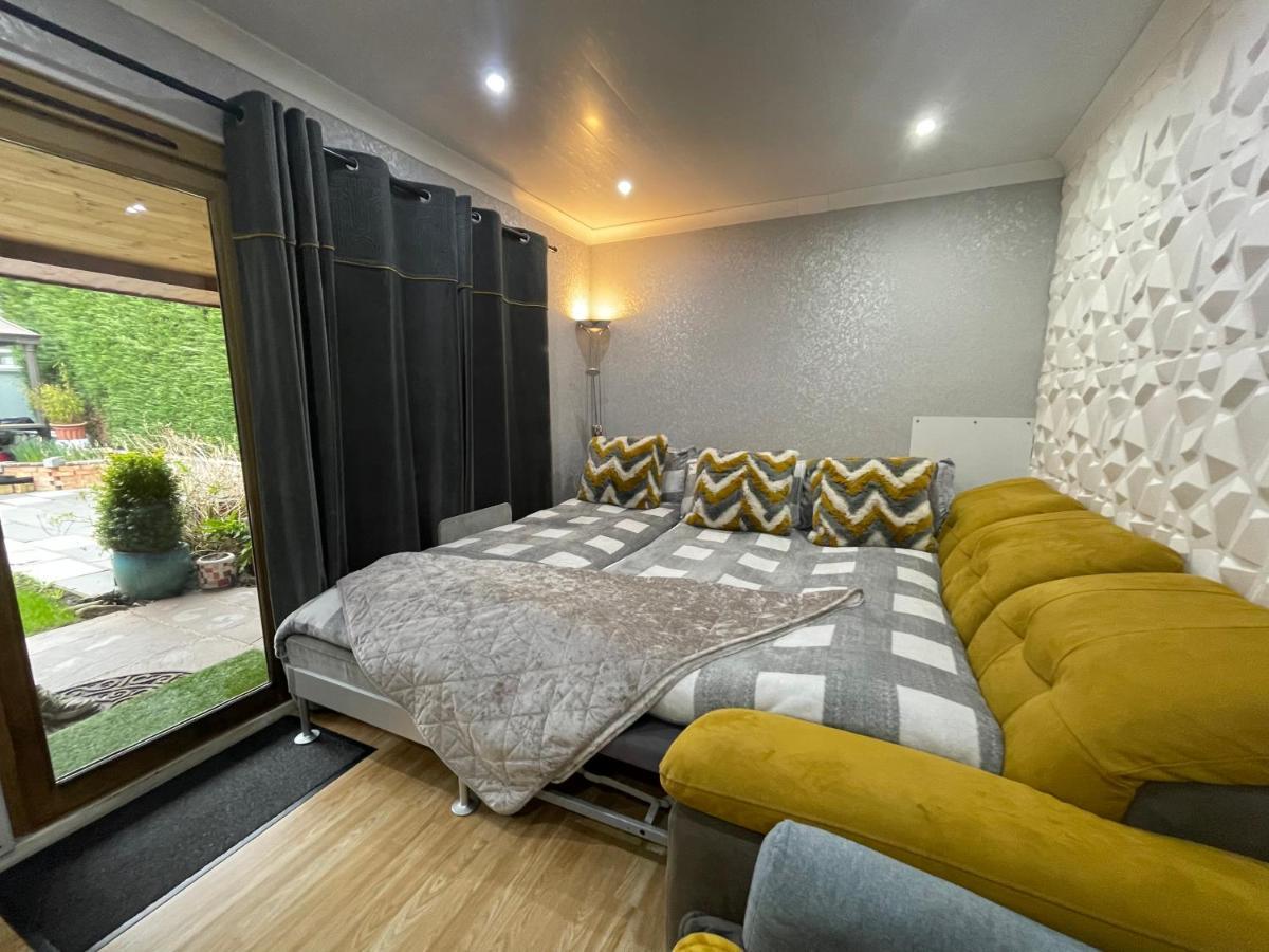 Tropical Style House Near Newcastle City Centre Экстерьер фото